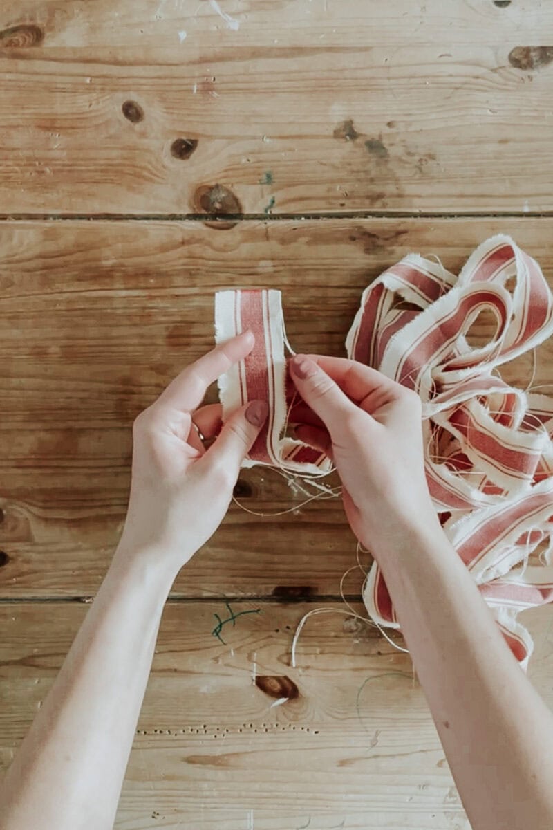 Making Ribbon Using Ribbon How to Make Ribbon from Fabric (And Never Buy Gift Ribbon Again!)
